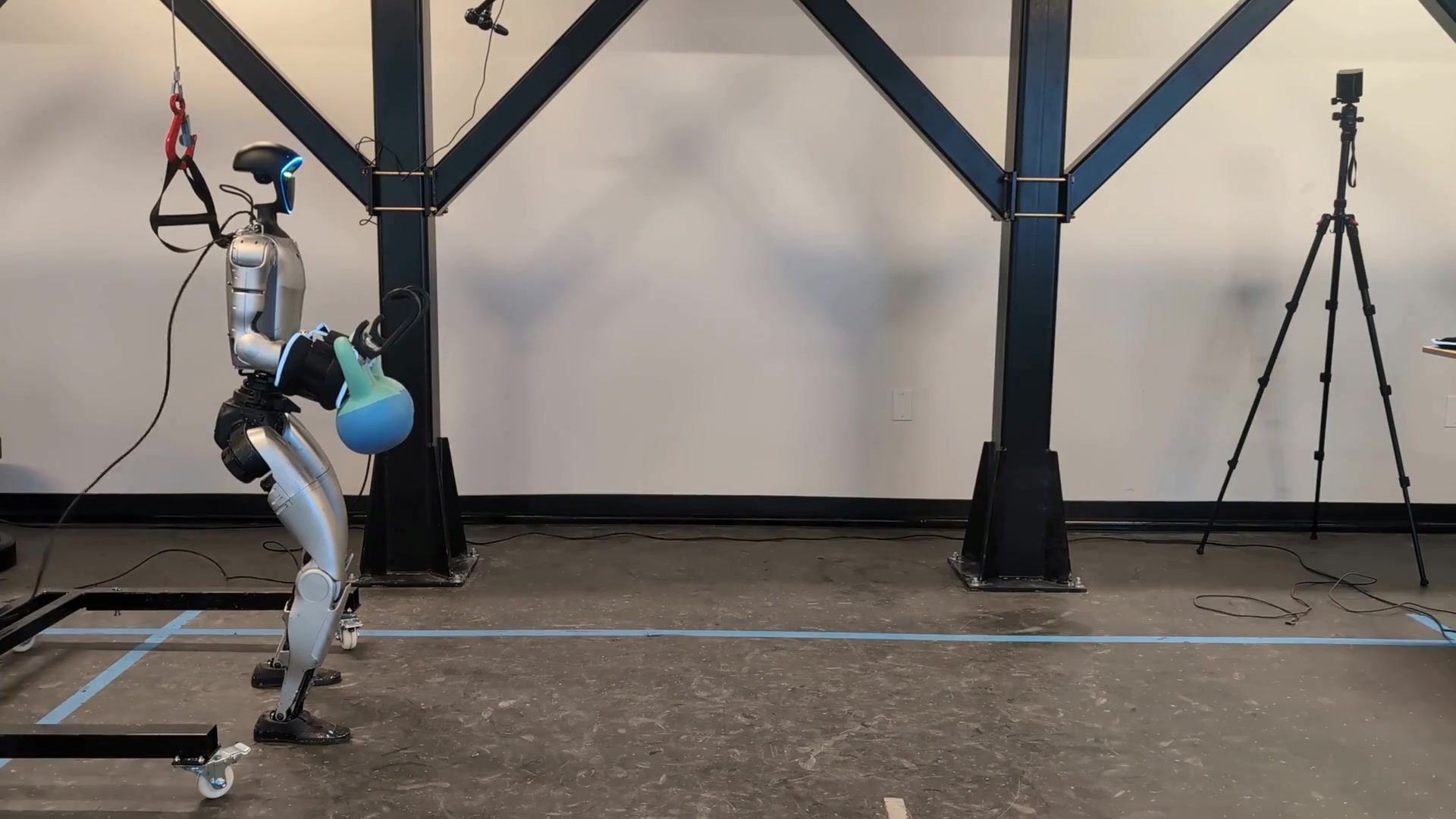 Thor performing payload carrying in the supplementary hardware experiment